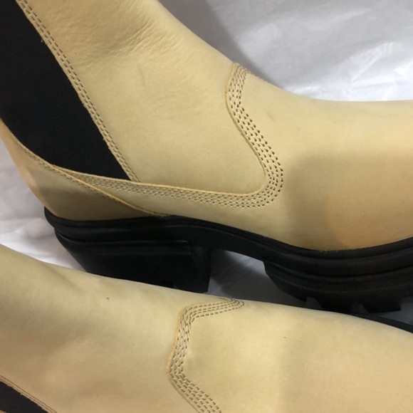 Timberland Everleigh Light Yellow nubuck lug sole side goring Chelsea Boots sz 8 - Picture 8 of 8